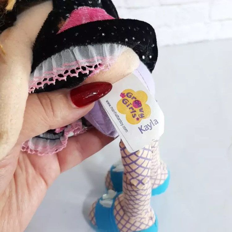 عروسک خارجی دختر گرویی