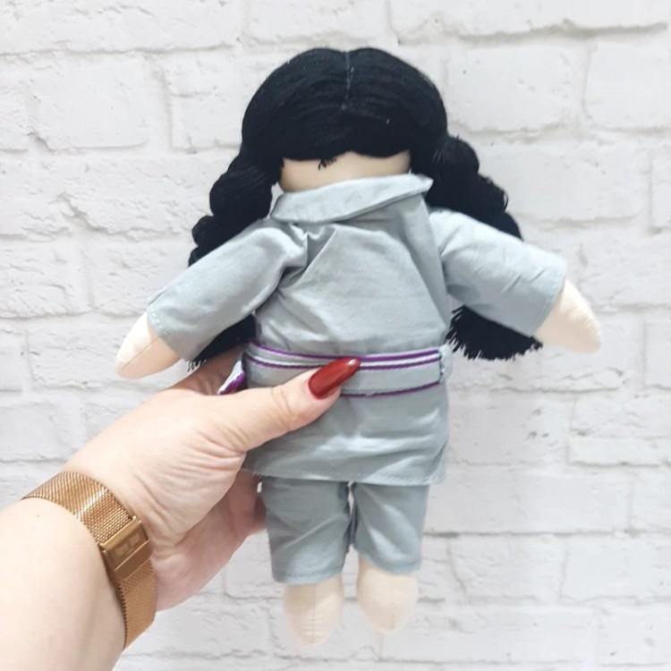 عروسک خارجی دخترک پارچه ای تگ دار