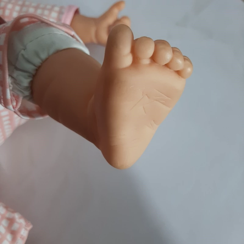 عروسک گوشتی برند sum sumاسپانیا.لباسش اورجینال خودش هست.