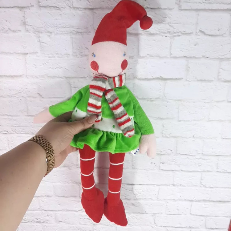 عروسک شخصیت کلاه دار خارجی