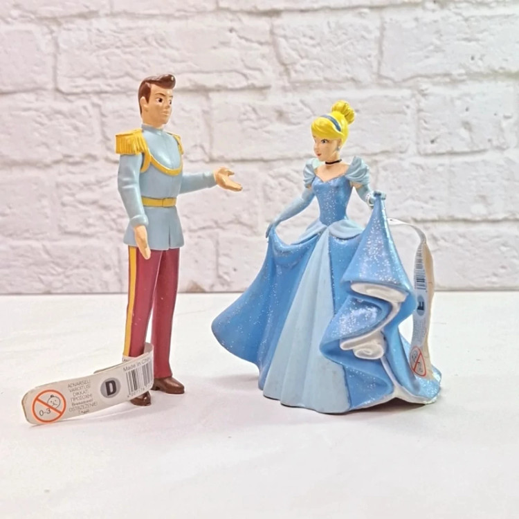 فیگور دیزنی سیندرلا و پرنس چارمینگ