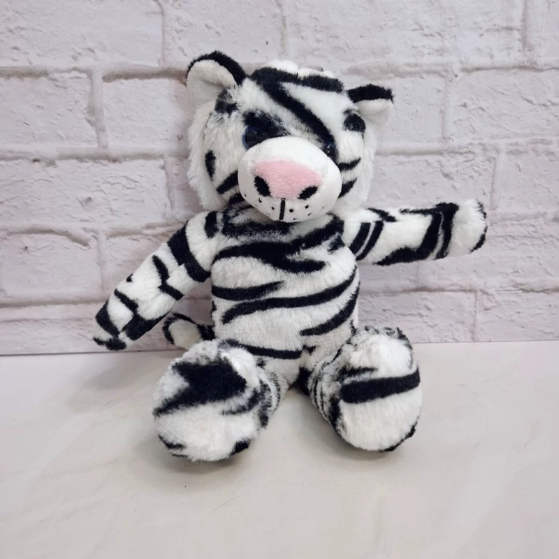 عروسک ببر سفید کیندر خارجی