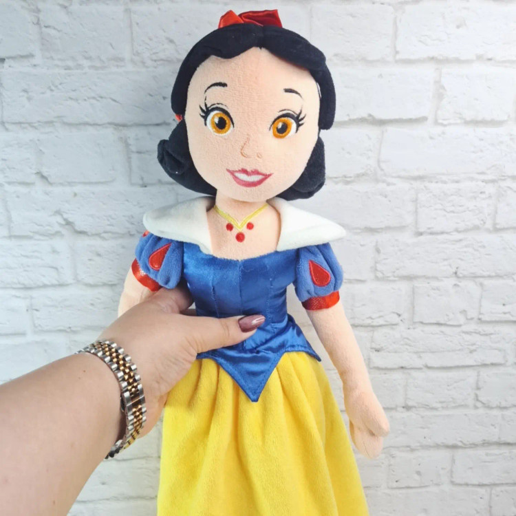 عروسک سفید برفی مهردار دیزنی